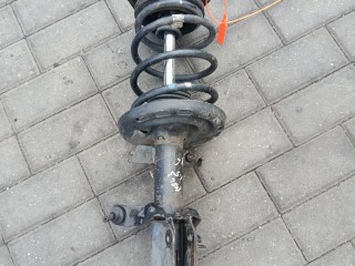 стойка передняя левая Renault Megane 3 поколение (2008 - 2014), 1.5 л., дизель