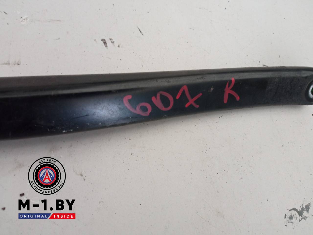 щеткодержатель (поводок стеклоочистителя, дворник) Peugeot 607 1 поколение (2000 - 2004)