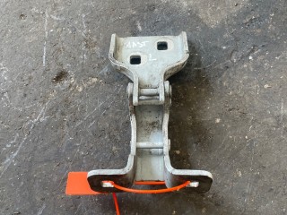 петля двери Renault Master 2 поколение (1998 - 2003)