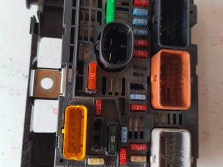 блок предохранителей Peugeot 308 T7 (2007 - 2011), 9664706280