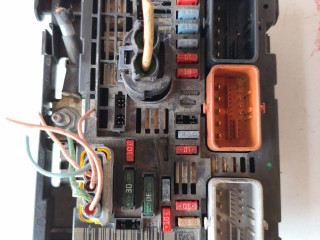 блок предохранителей Peugeot 307 1 поколение [рестайлинг] (2005 - 2008), 9664706180, BSMR04