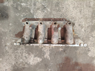 коллектор впускной Peugeot 306 1 поколение (1993 - 1997), 2.0 л., бензин, 9613201580