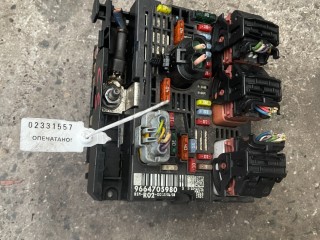блок предохранителей Citroen C5 2 поколение (2008 - 2017), 9664705980, R02