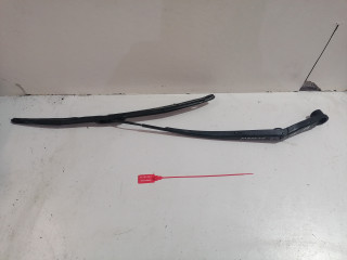 щеткодержатель (поводок стеклоочистителя, дворник) Mazda 6 GH (2007 - 2012)