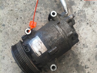 компрессор кондиционера Renault Megane 2 поколение (2002 - 2006), 1.9 л., дизель, 8200678499