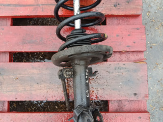 стойка передняя правая Renault Megane 3 поколение (2008 - 2014), 1.9 л., дизель