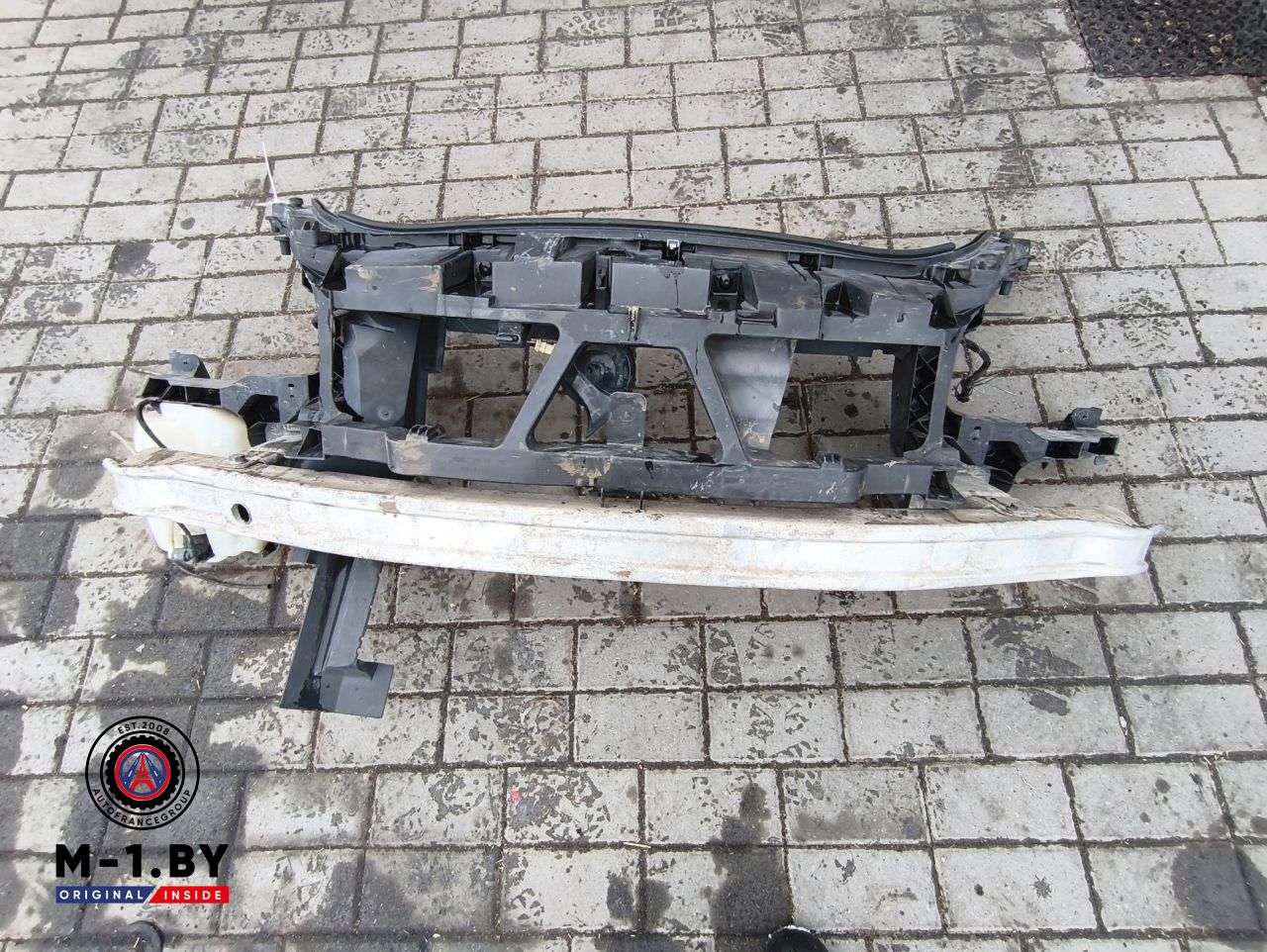 передняя панель крепления облицовки (телевизор) Renault Scenic 2 поколение (2003 - 2006), 8200140174 - фото №1
