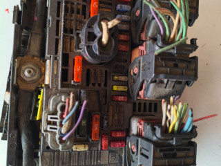 блок предохранителей Citroen C5 2 поколение (2008 - 2017), 9675877980