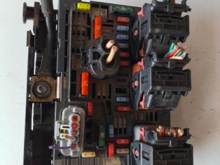 блок предохранителей Citroen C5 2 поколение (2008 - 2017), BSMR05, 9666700480