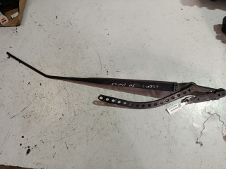 щеткодержатель (поводок стеклоочистителя, дворник) Renault Scenic 2 поколение (2003 - 2006), 8200422219