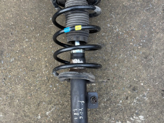 стойка передняя левая Peugeot 406 1 поколение [рестайлинг] (1999 - 2004), 1.8 л., бензин