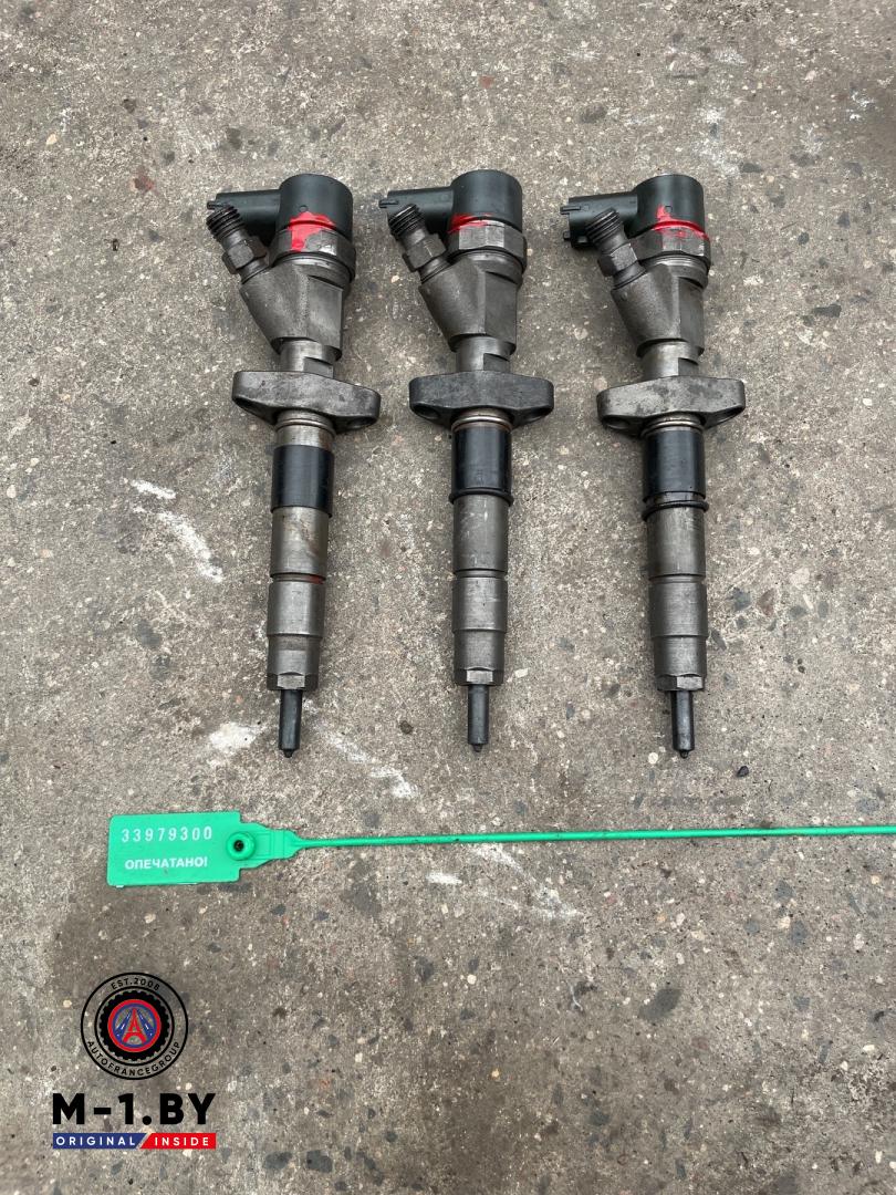 форсунка Renault Laguna 2 поколение (2001 - 2005), 2.2 л., дизель, 8200084534 - фото №1