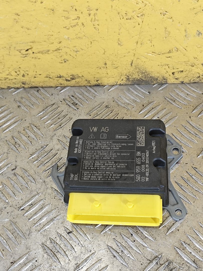 блок AirBag Volkswagen Jetta 7 поколение 2021, 2.0 л., бензин, АКПП, 5Q0959655BM - фото №1