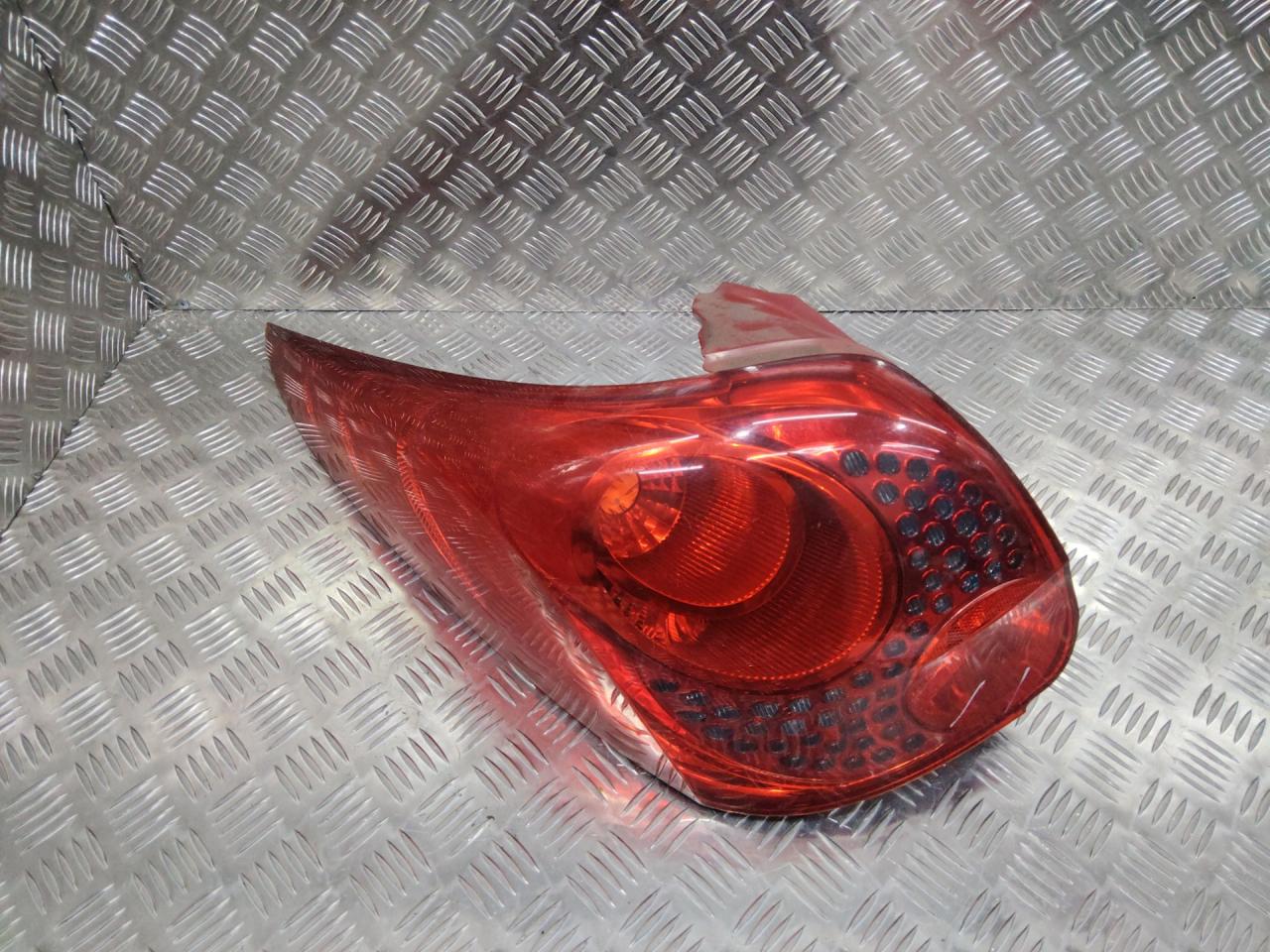 фонарь задний левый Peugeot 207 1 поколение 2008, универсал, 9680158080 - фото №1