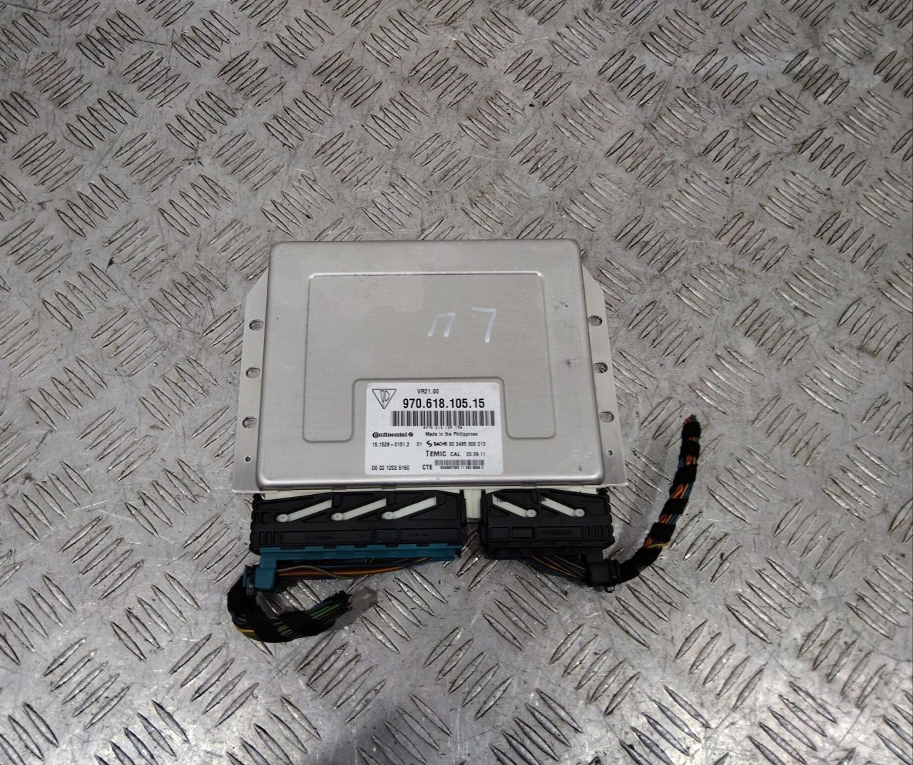 блок управления подвеской Porsche Panamera 970 2011, 3.0 л., дизель, 97061810515 - фото №1