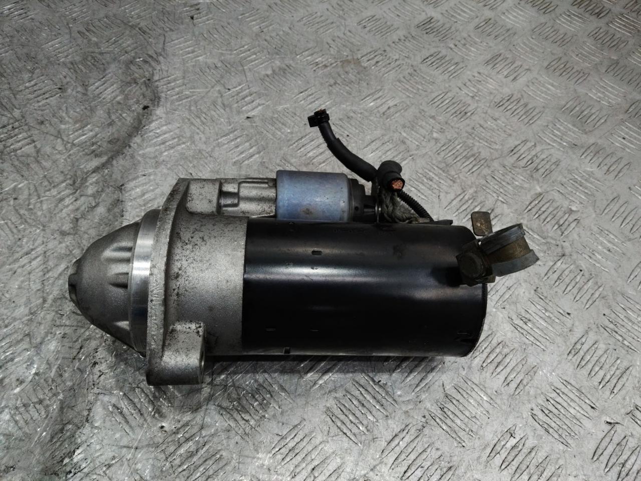 стартер Audi A4 B7 2005, 2.0 л., BNA, дизель, 03G911023 - фото №1