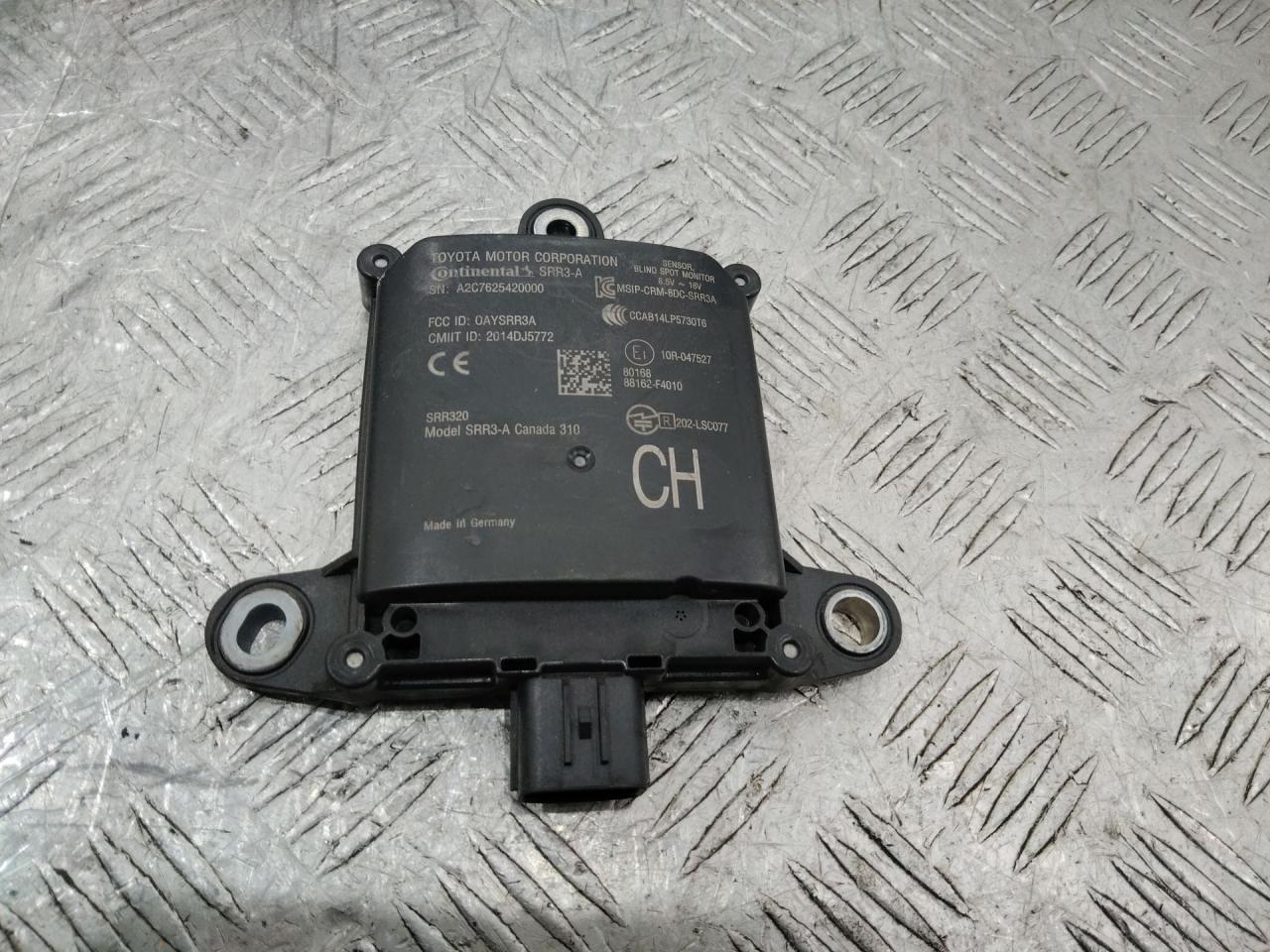 датчик мертвых (слепых) зон Toyota C-HR 1 поколение AX10 2018, 88162F4010 - фото №1