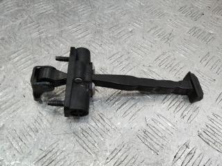 ограничитель открывания двери Chevrolet TrailBlazer 3 поколение 2023