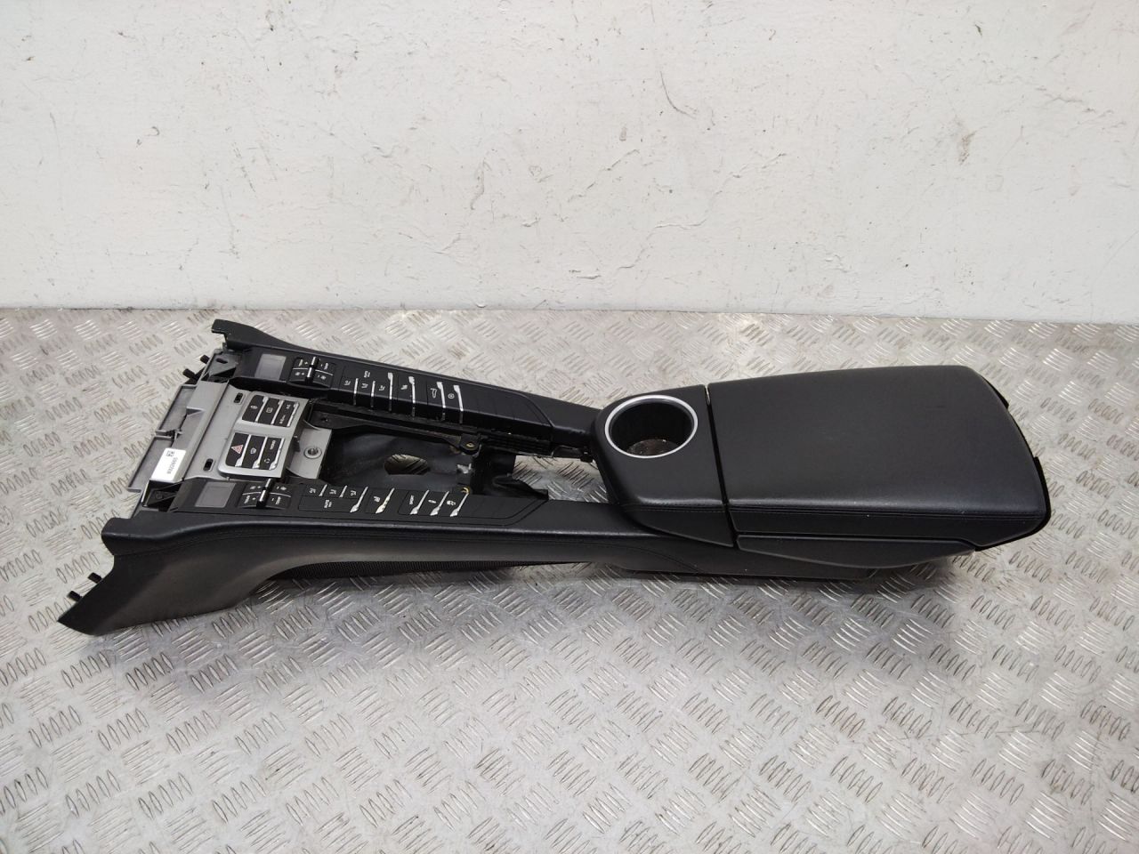 консоль салона Porsche Panamera 970 2011, 97055311101 - фото №1