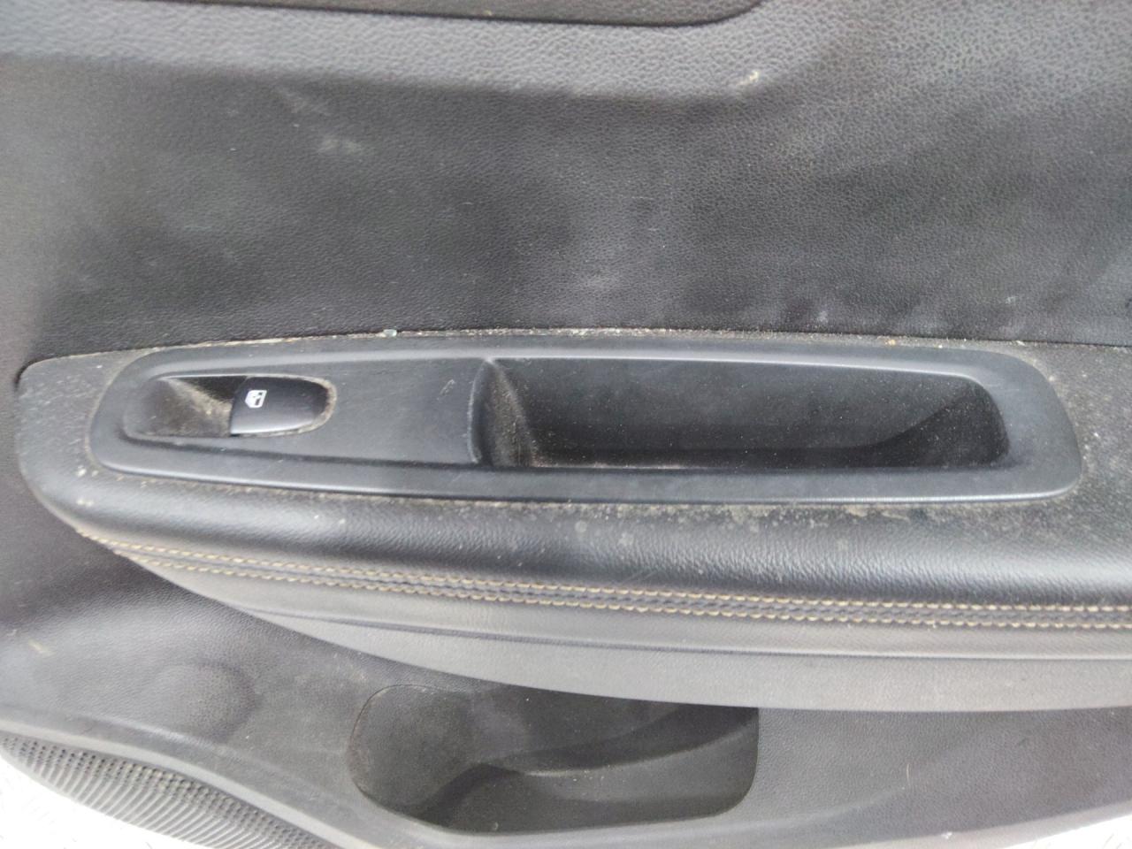 кнопка стеклоподъемника двери задней правой Renault Kadjar 1 поколение 2016 - фото №1