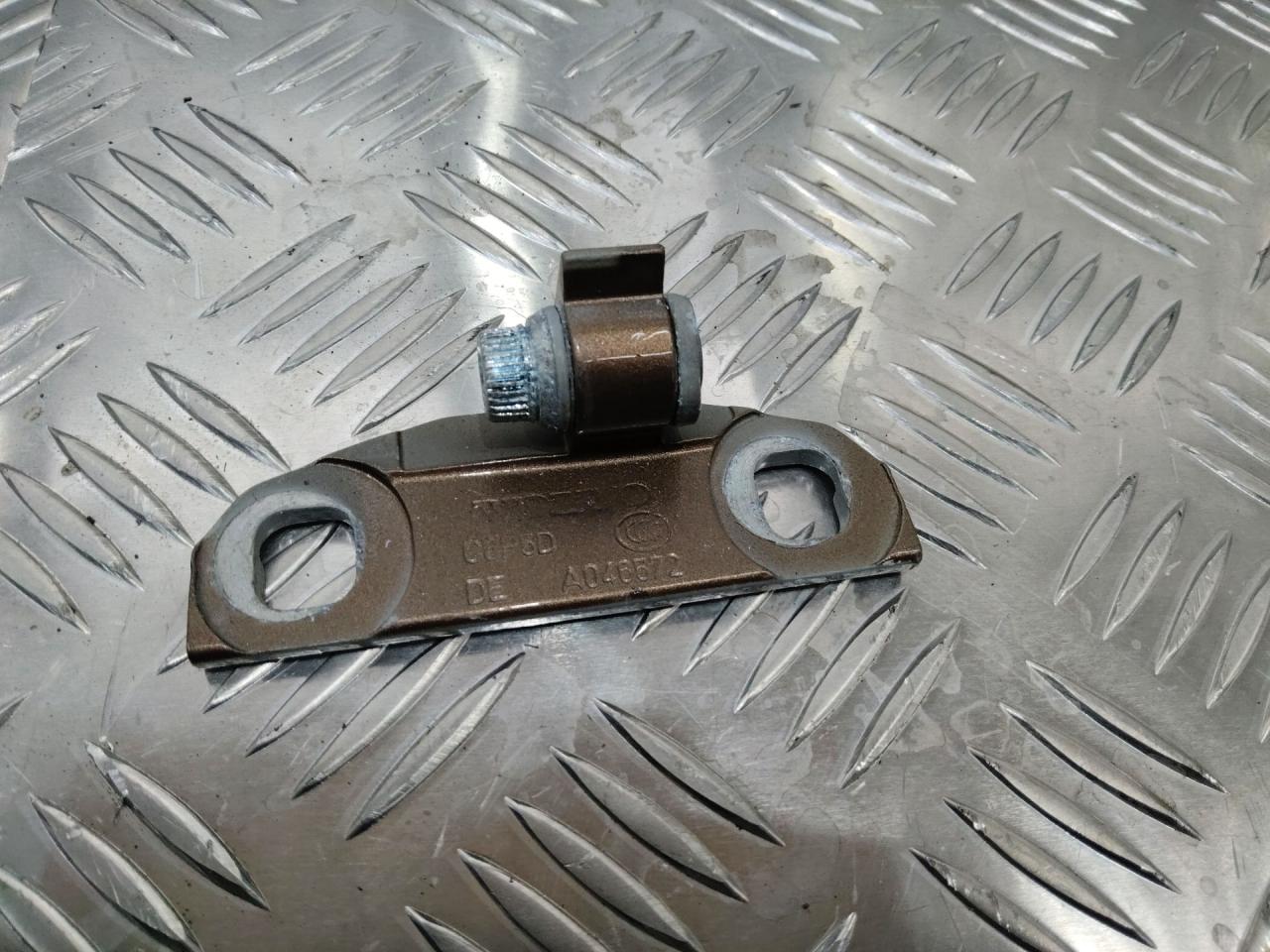 петля двери Volvo XC60 1 поколение 2011, A046572 - фото №1