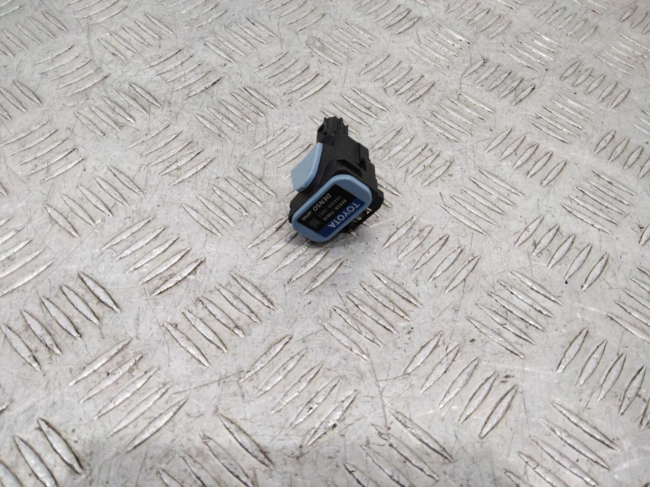 датчик удара Toyota C-HR 1 поколение AX10 2018, 8983AF4010 - фото №1