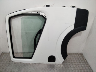 дверь передняя правая Nissan Cabstar F24 2015