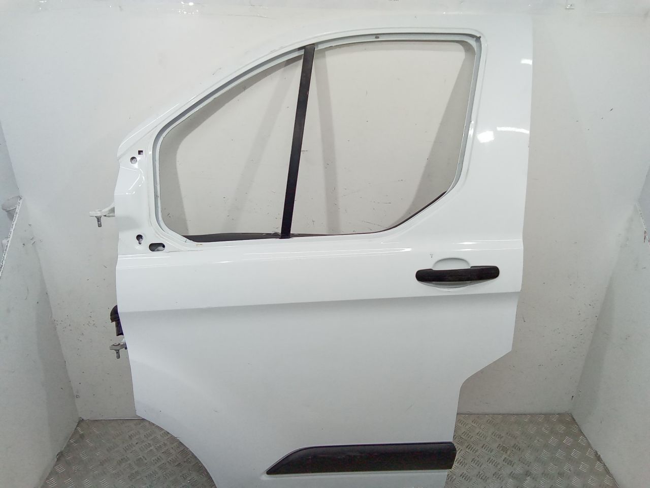 дверь передняя левая Ford Transit Custom 1 поколение 2015 - фото №1