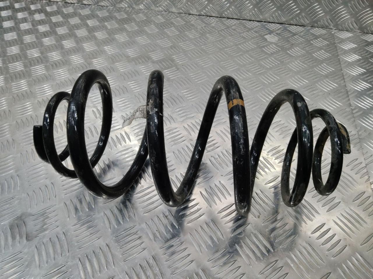 пружина задняя Mercedes-Benz Vito W447 2017 - фото №1