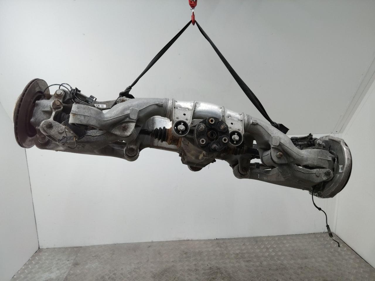 балка подвески задняя BMW 5 серия F07/F10/F11 2010, 2.0 л., N47 D20 C, дизель, 6776495 - фото №1