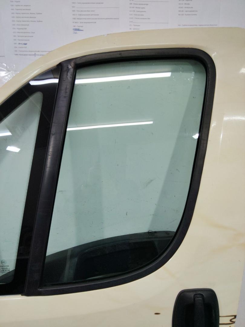 стекло двери передней левой Citroen Jumper 2 поколение 2013 - фото №1
