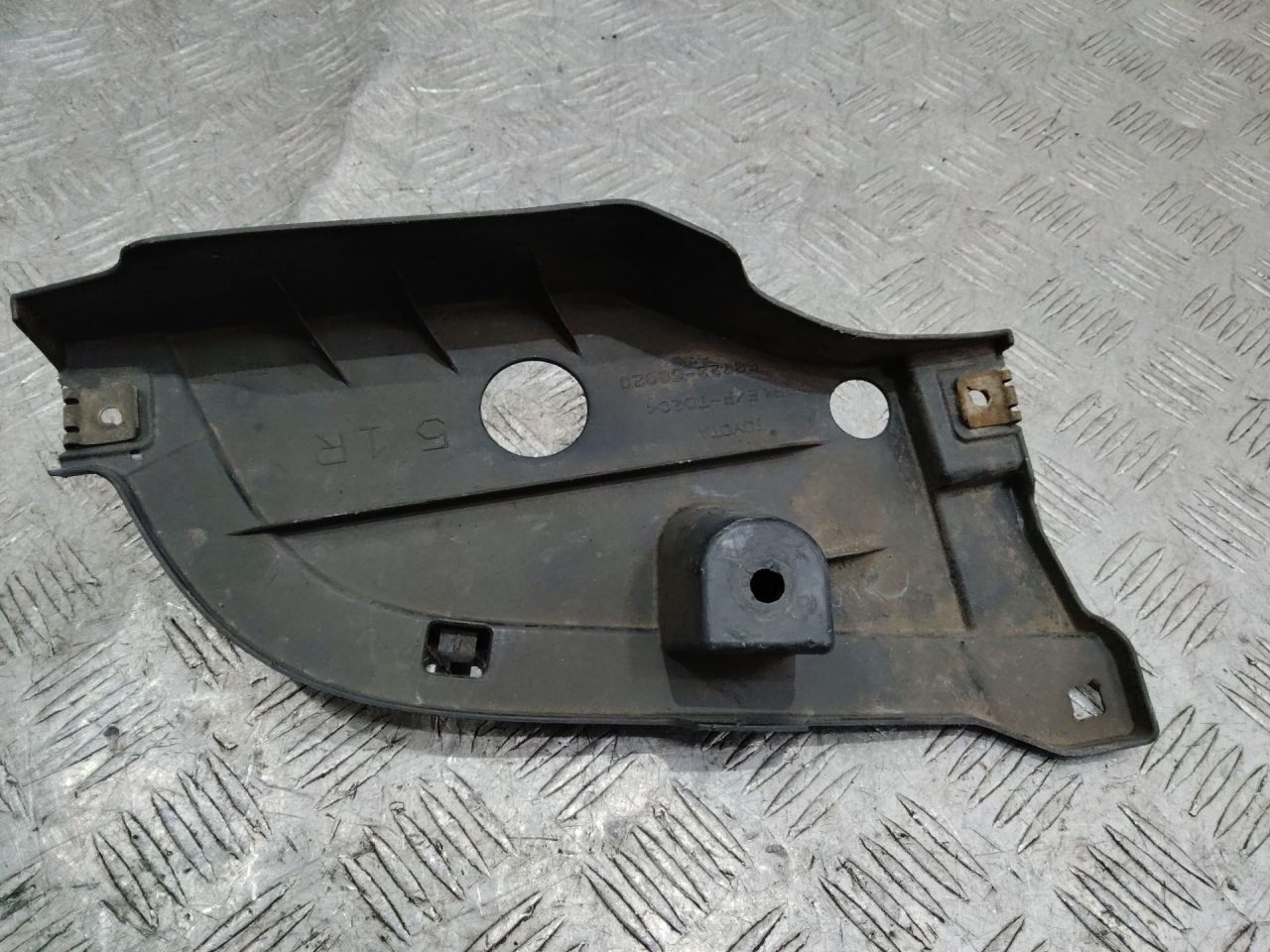 кронштейн (крепление) Lexus RX 4 поколение 2019, 3.5 л., бензин, 5872360020 - фото №1