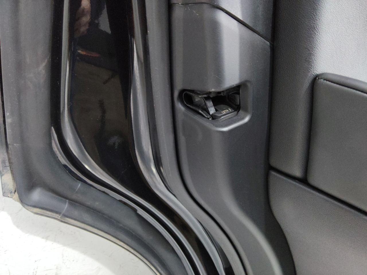 замок двери задней левой Land Rover Range Rover 4 поколение 2017 - фото №1