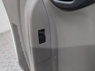 кнопка стеклоподъемника двери Nissan Cabstar F24 2015