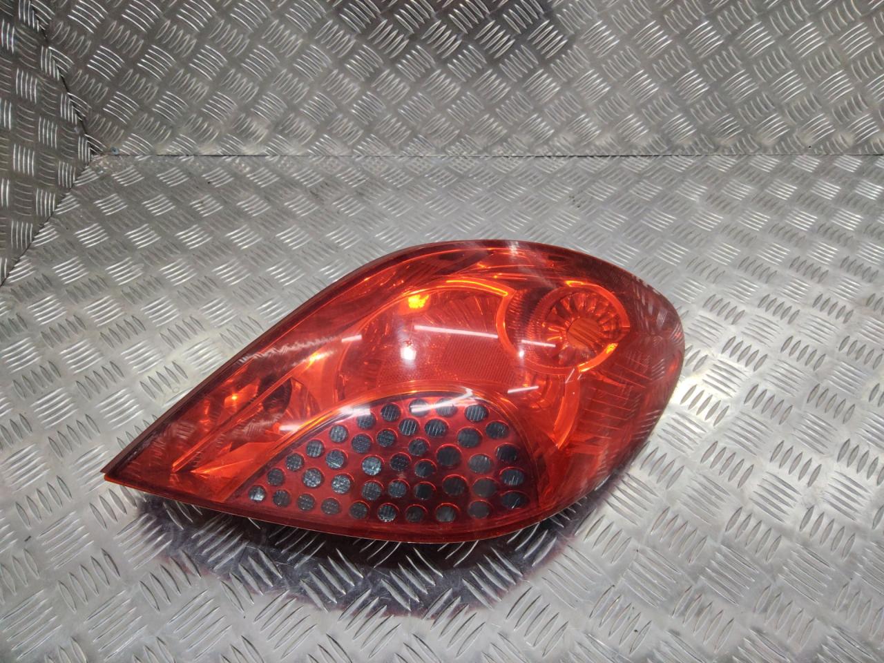 фонарь задний правый Peugeot 207 1 поколение 2006, хетчбэк 5 дв., 9649986580 - фото №1