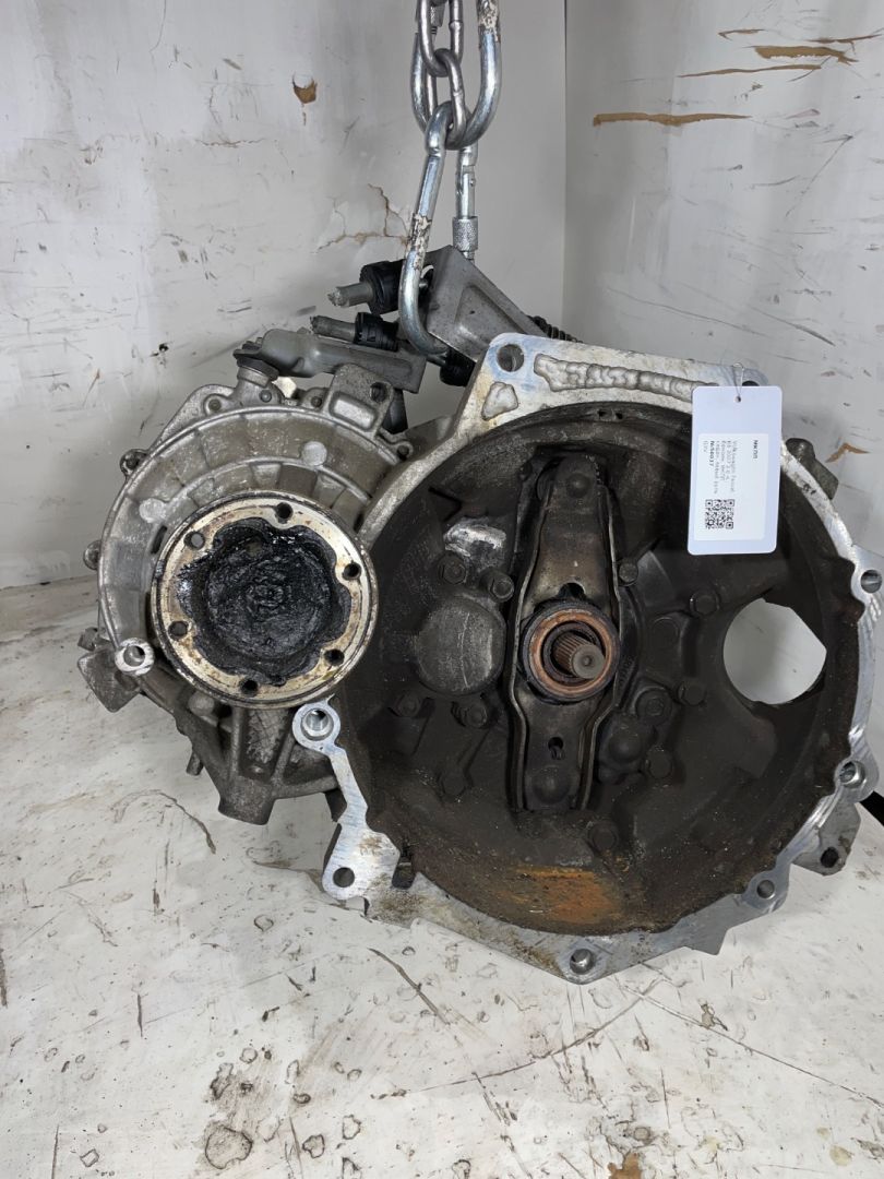 КПП механическая (МКПП) Volkswagen Passat B6 2007, 2.0 л., бензин, МКПП, седан, GXV, GQP - фото №1