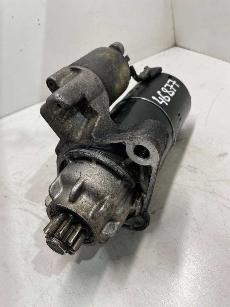 стартер Volkswagen Touareg 1 поколение 2006, 2.5 л., дизель, 070911023C - фото №1