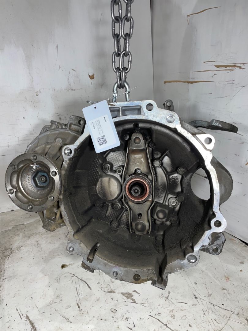 КПП механическая (МКПП) Volkswagen Passat B6 2009, 1.4 л., бензин, JYG - фото №1
