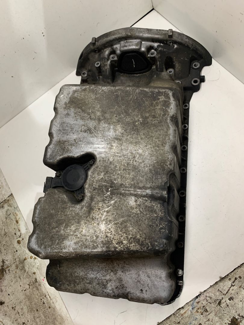 масляный поддон Mercedes-Benz Vito W638 1999, 2.2 л., дизель, R6110140202