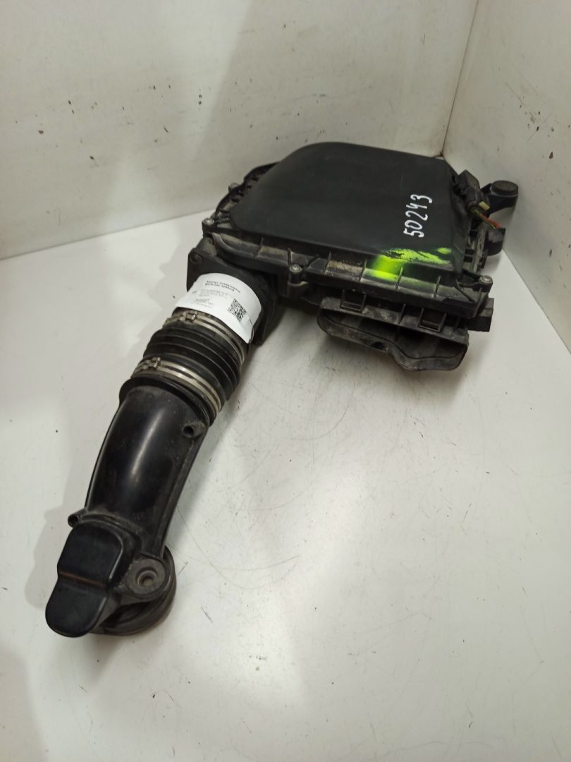 корпус воздушного фильтра Mercedes-Benz E-Класс W213/S213/C238/A238 2018, 3.0 л., бензин, A2760903801, A2760904001, A2760940697, A2760940497 - фото №1