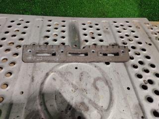 подножка переднего бампера DAF XF 106 1 поколение 2017, дизель, АКПП, правый руль, 0964275