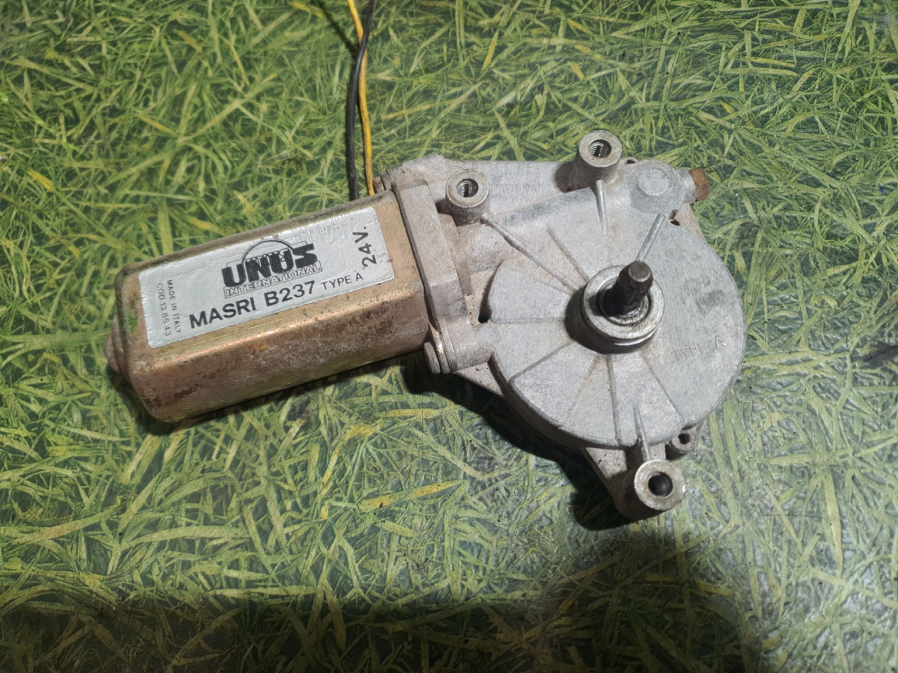 моторчик стеклоподъемника передний правый IVECO TurboStar 1 поколение 1987, дизель, МКПП, B237, MASRIB237 - фото №1