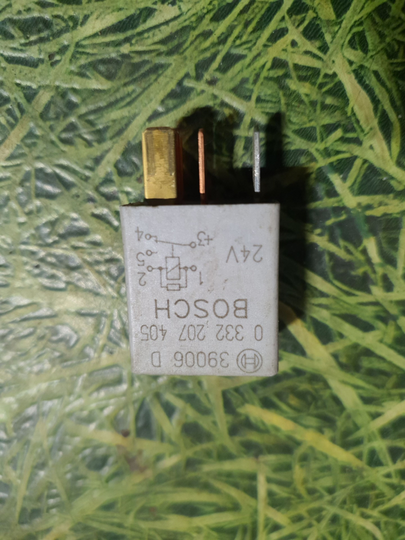 реле (прочие) DAF XF 105 1 поколение 2007, 12.9 л., MX 300, дизель, МКПП, 1670141, 0332207405 - фото №1