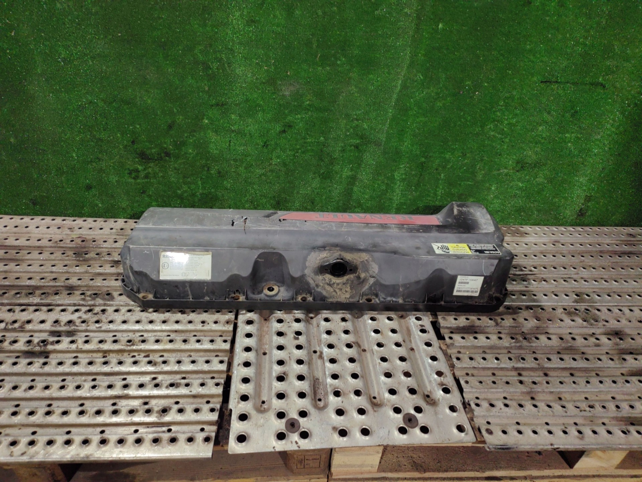 клапанная крышка Renault Premium 2 поколение 2007, 10.8 л., DXi 11 450, дизель, МКПП, грузовик, 3161063, 20940841, 7420889542 - фото №1