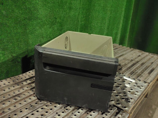 бардачок Volvo FH 3 поколение 2013, 12.8 л., D13C500, дизель, АКПП, 82174070