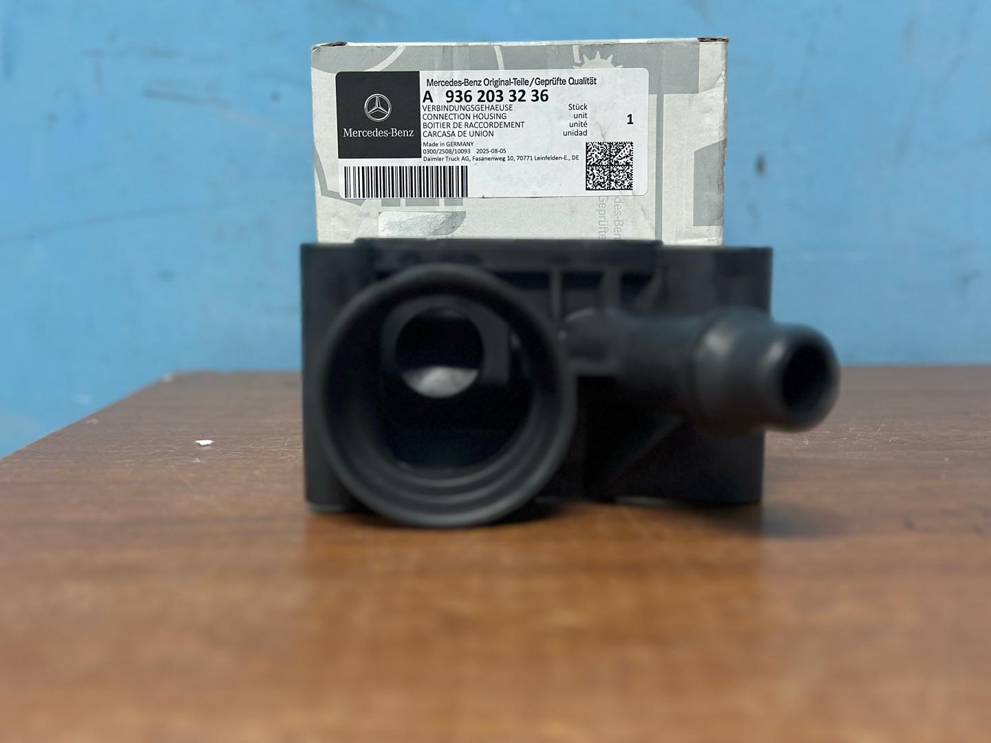 Корпус помпы Mercedes-Benz Atego 2018 9362033236