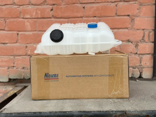 бачок расширительный Volvo FH 3 поколение 2015, 996069, 22821826