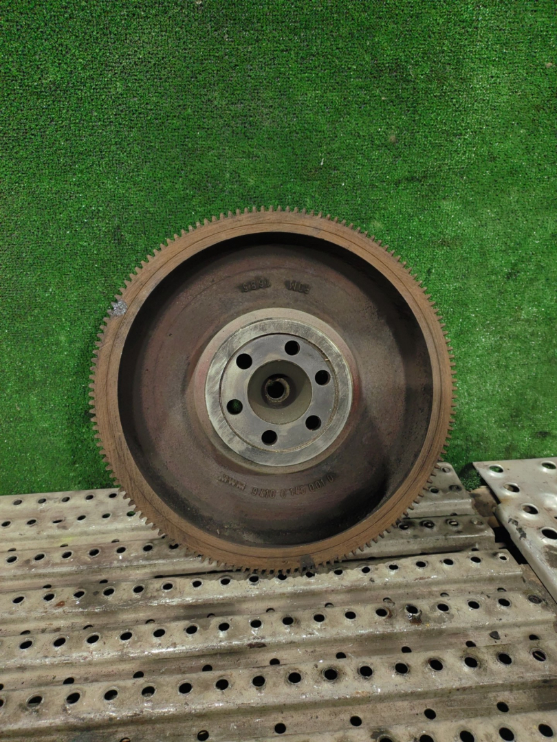 маховик Volkswagen L80 1995, 941001450010, 2RD105269A - фото №1