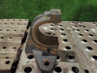 кронштейн (крепление) Mercedes-Benz Actros 3 поколение (MP3) 2010, 11.9 л., OM 541.976, дизель, АКПП, 9304910715