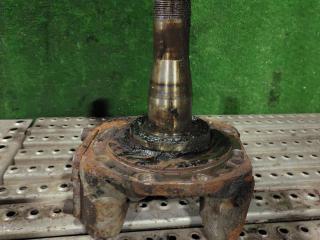 кулак поворотный правый Scania 2-Series 1990, 11.0 л., DSC 11.18, дизель, 1304100